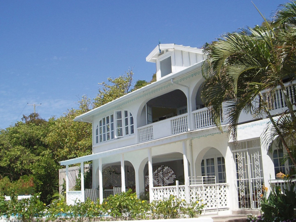 16 Saddleback Villa For Sale in Cap Estate Saint lucia