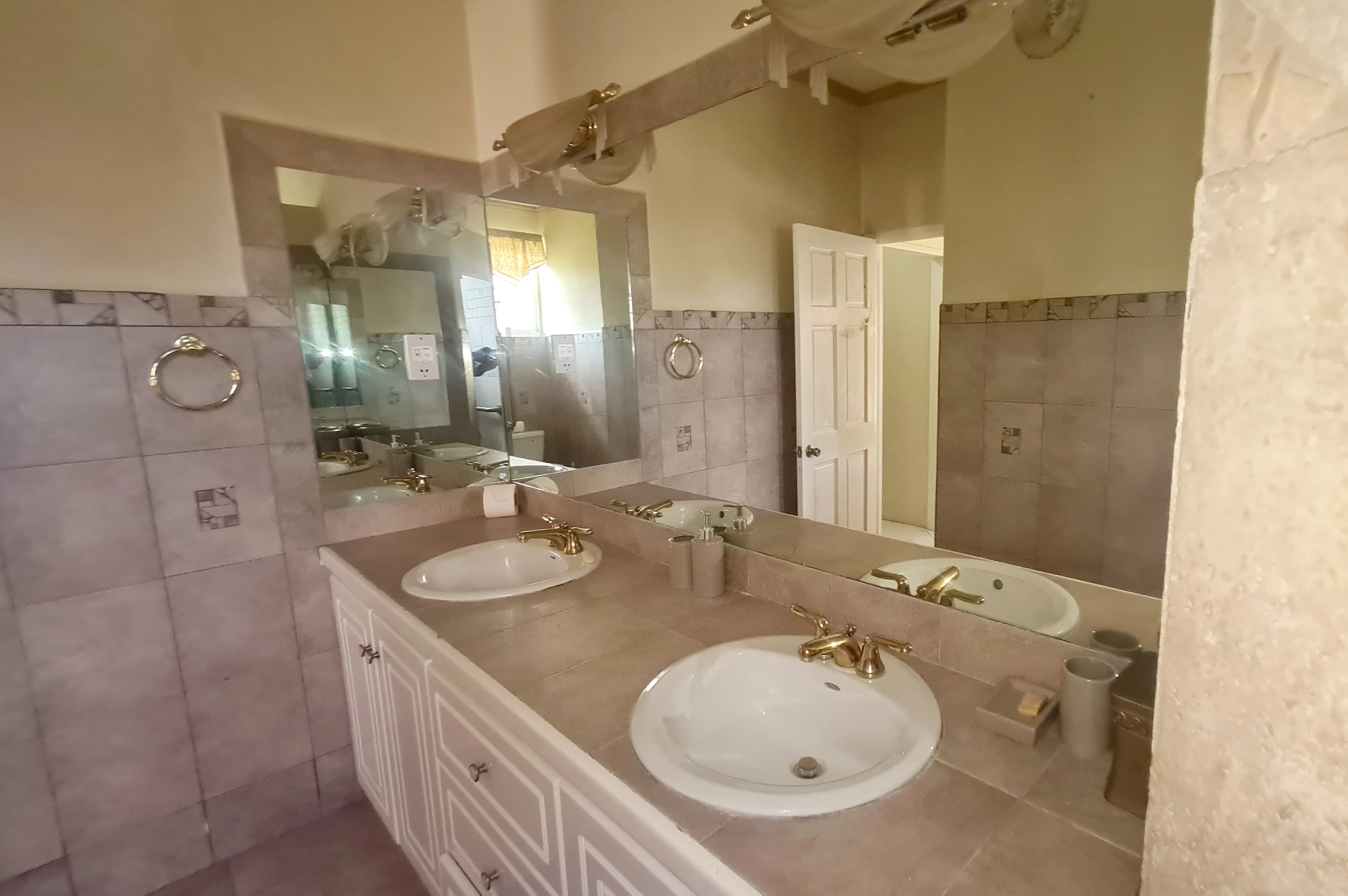 real estate st lucia Birdie Villa For Sale In St Lucia caribbean bathroom