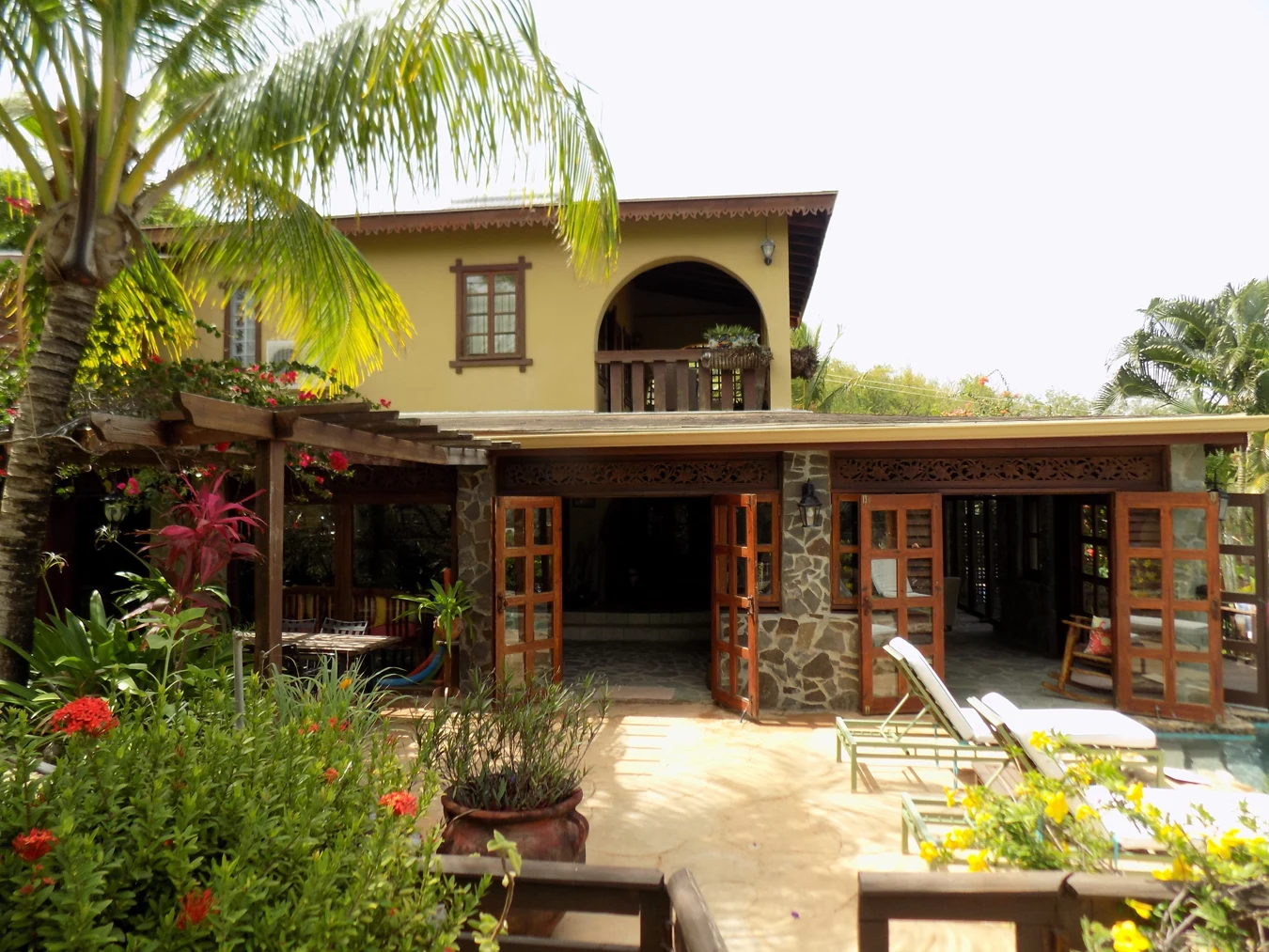 houses for sale in st lucia - Villa Zatarra For Sale in St Lucia Caribbean entrance