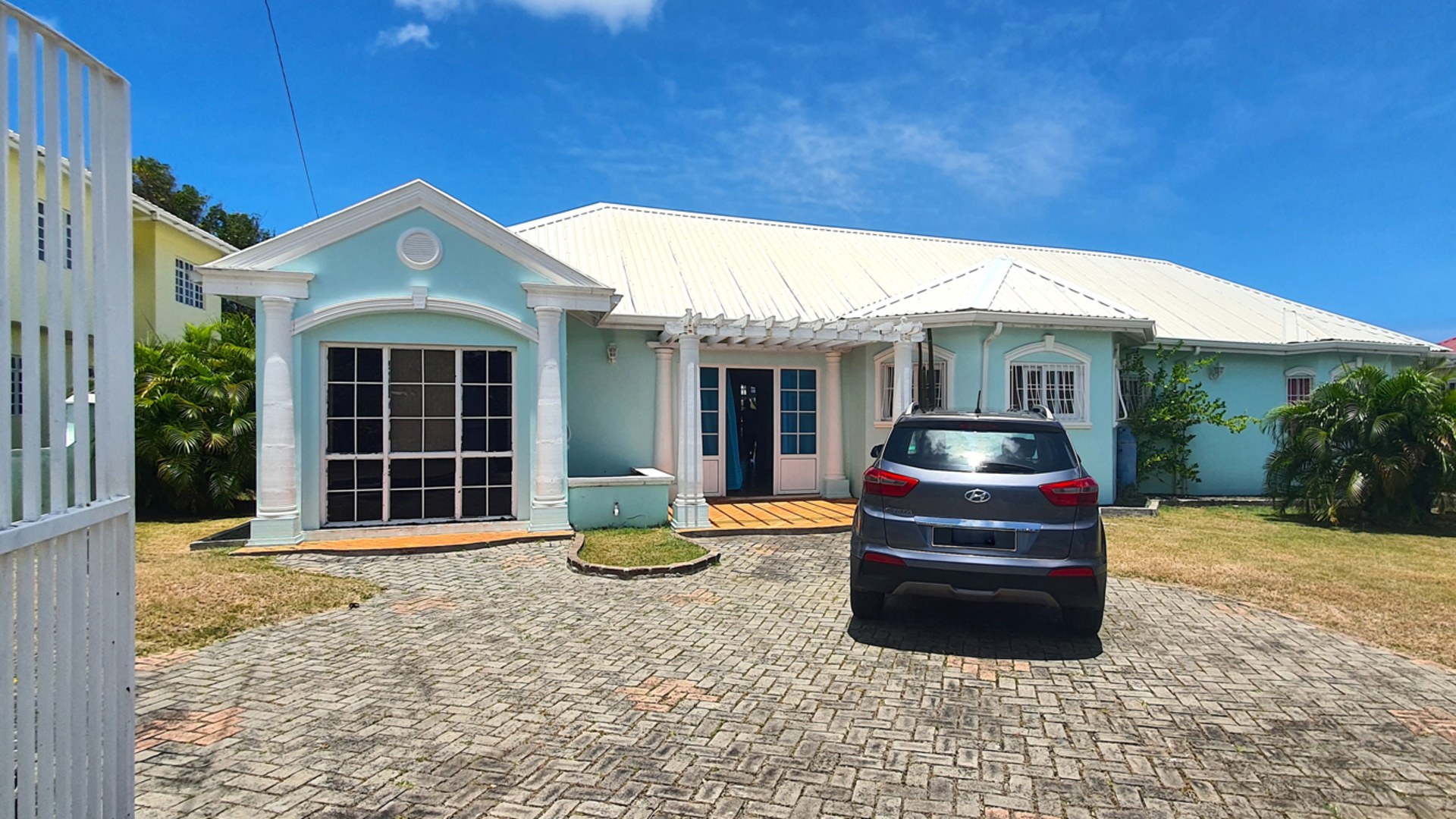 Villa Mantel For Sale in Bonne Terre St Lucia