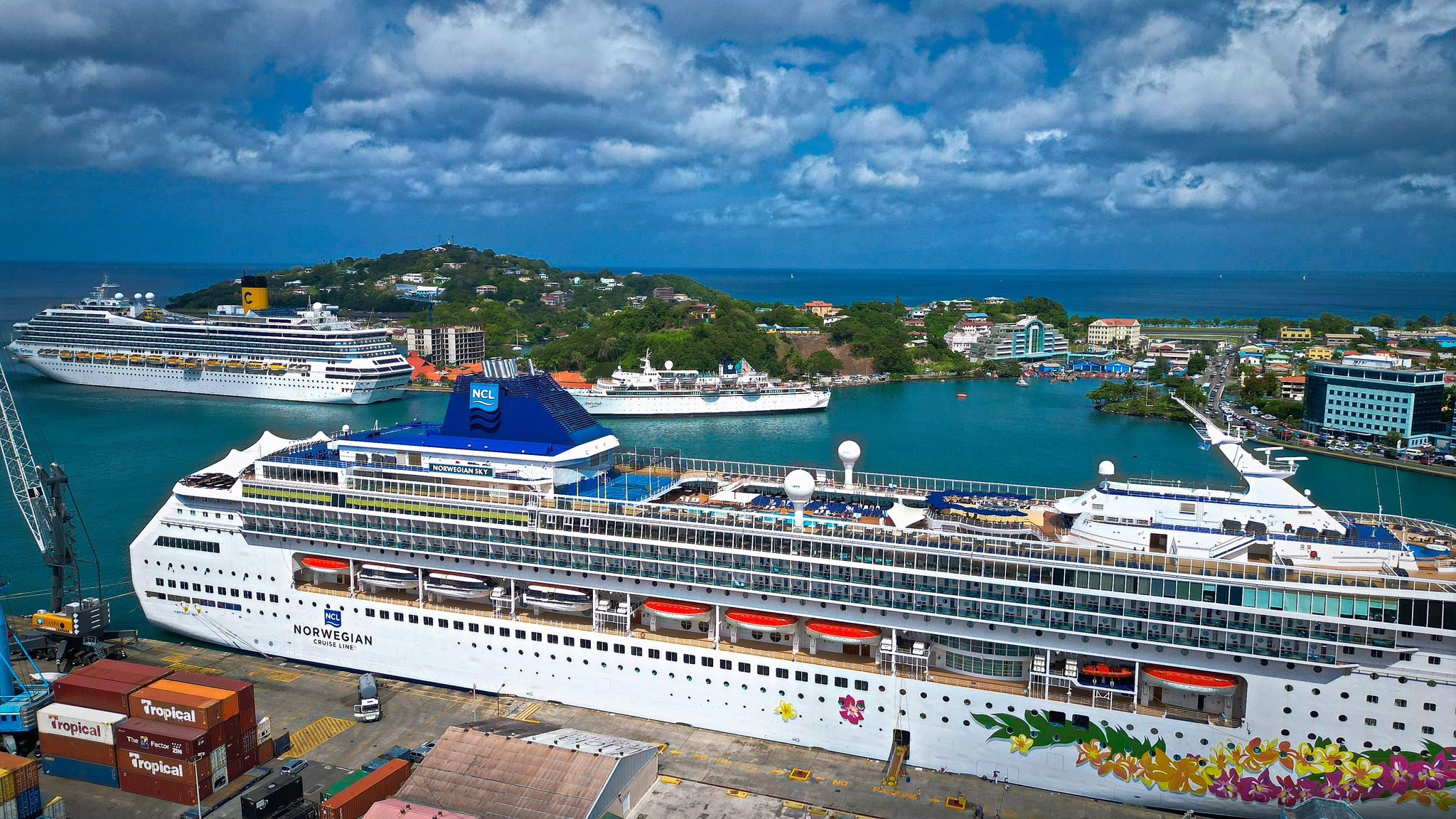 Why St. Lucia Is a Top Luxury Real Estate Hotspot