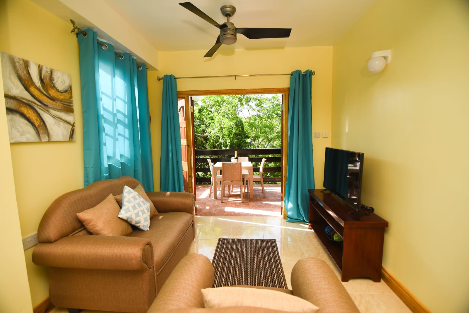 Luxury Long-Term 1-Bedroom Apartments for Rent